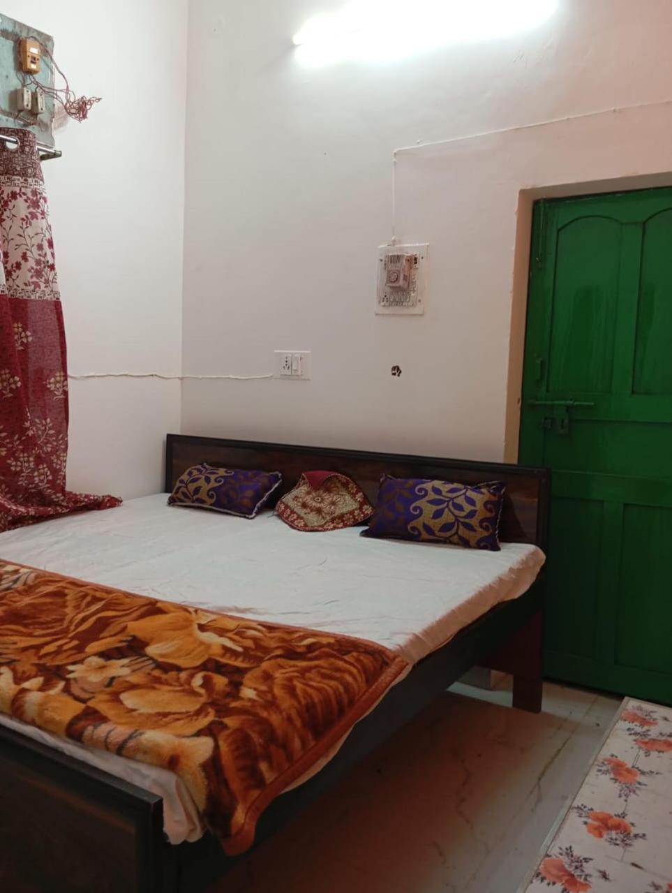Luv Kush Homestay *